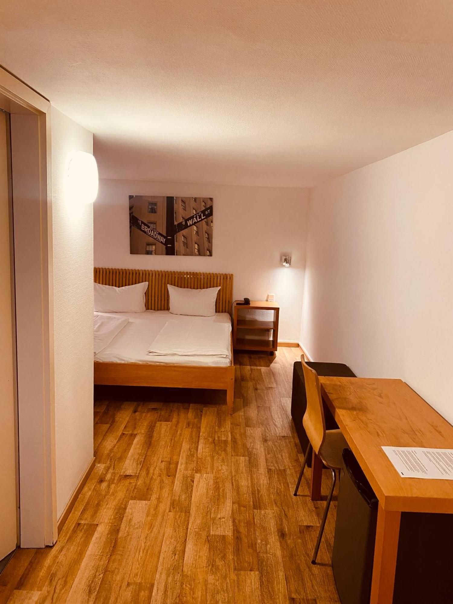 Stay Inn Central Station Frankfurt am Main Oda fotoğraf